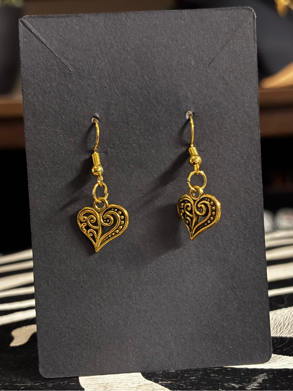 Gold Heart Filigree Dangle Earrings - Elegant Women's Jewelry
